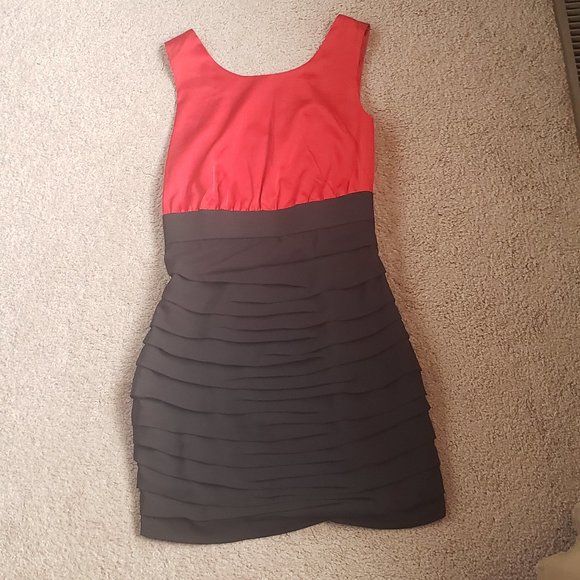 Womens Express Dress - Picture 1 of 2